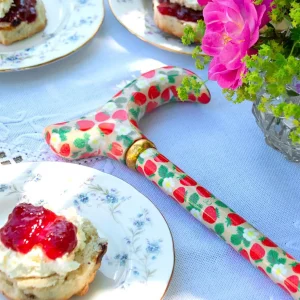 Höhenverstellbarer Gehstock „Erdbeeren“